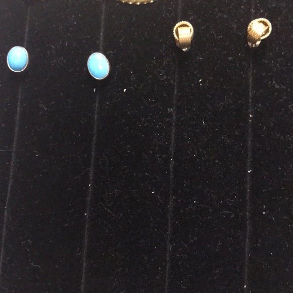 Vintage Earrings Set - Picture 8 of 8